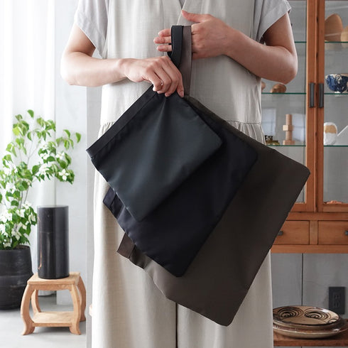 leaf handle pouch _ no.3 / nylon twill